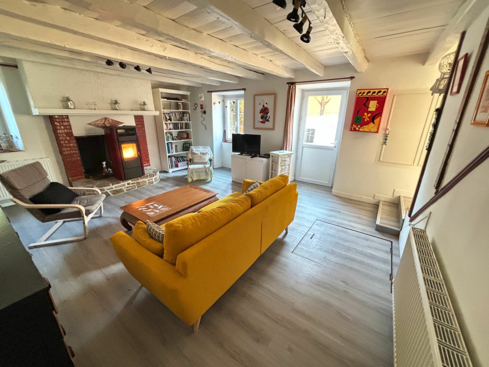 Maison à vendre 5 m2 à Oradour-sur-Vayres vignette-1