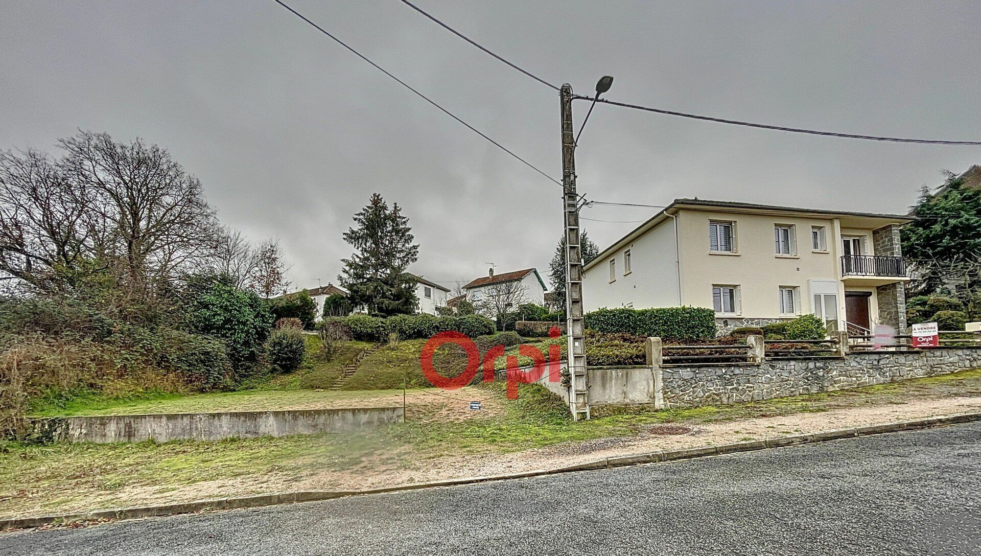 Maison à vendre 7 149.8m2 à Montluçon vignette-2