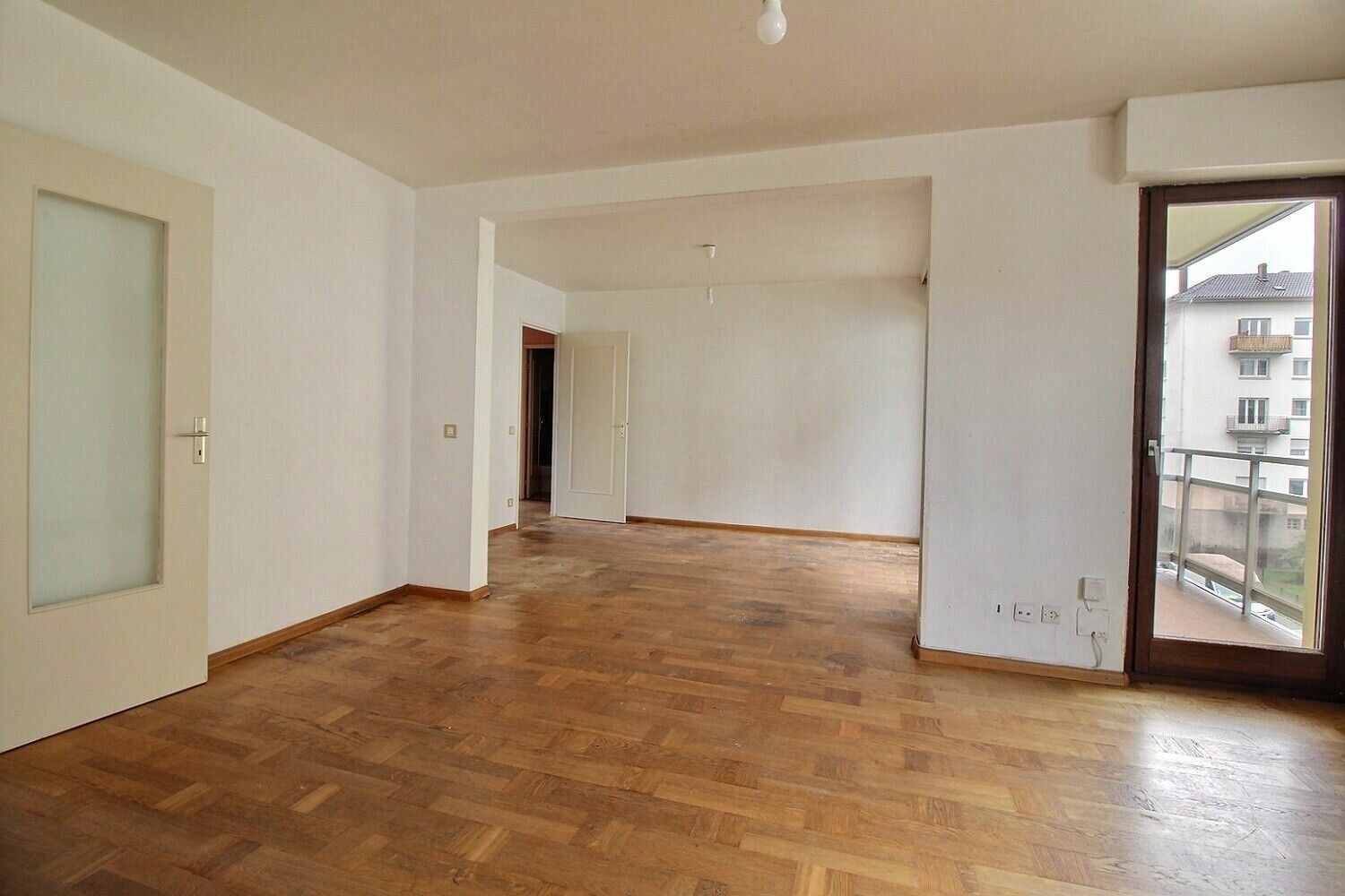 Appartement à vendre 4 m2 à Strasbourg vignette-2