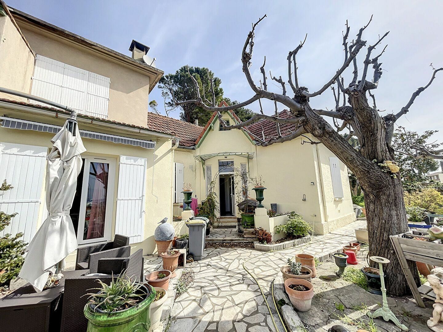 Maison à vendre 4 129m2 à Villeneuve-lès-Avignon vignette-2