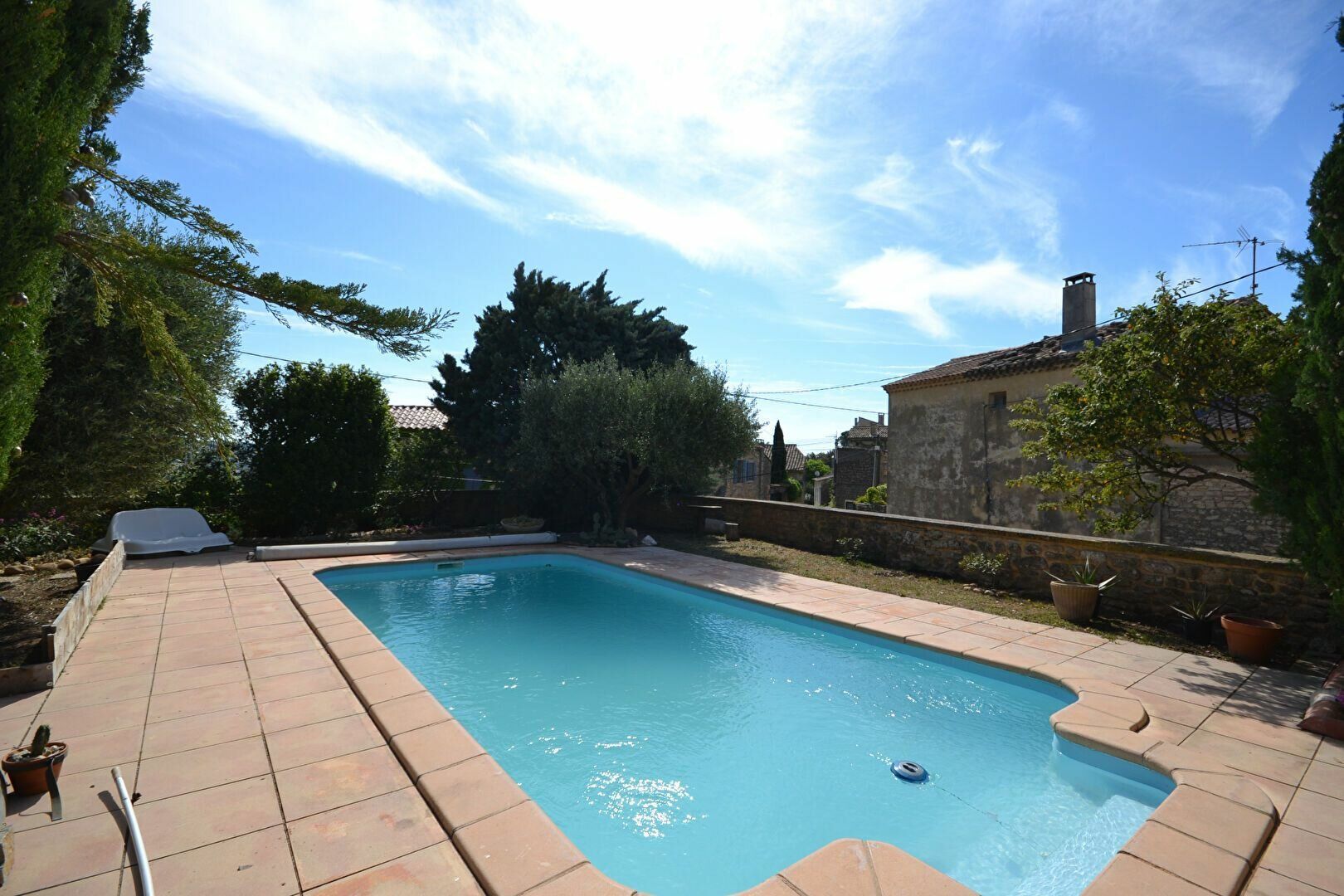 Maison à vendre 4 125m2 à Castillon-du-Gard vignette-1