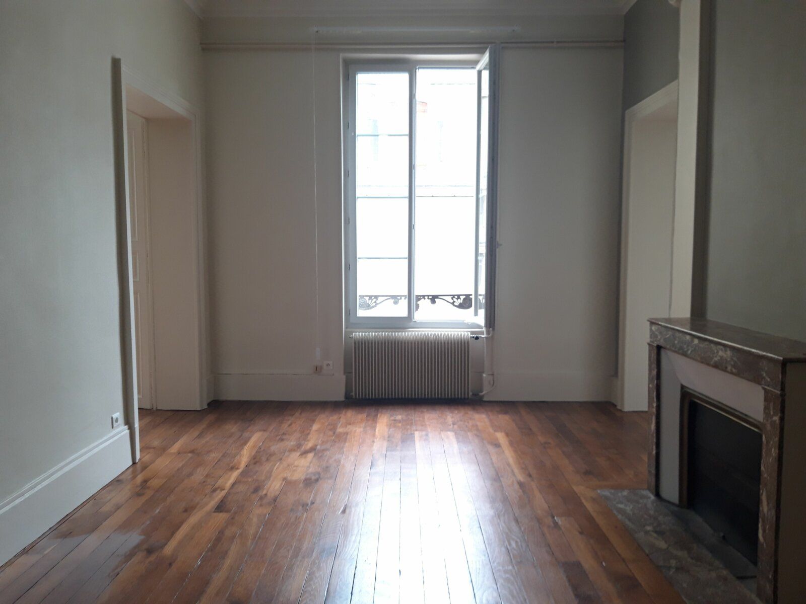 Appartement à louer 5 139.7m2 à Nevers vignette-3