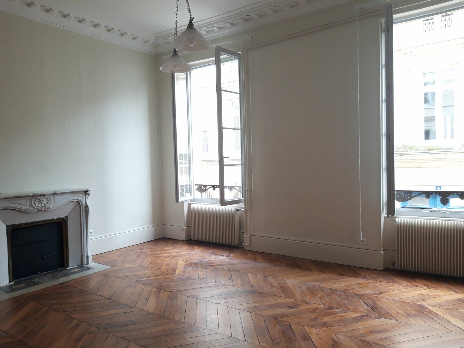 Appartement à louer 5 139.7m2 à Nevers vignette-1