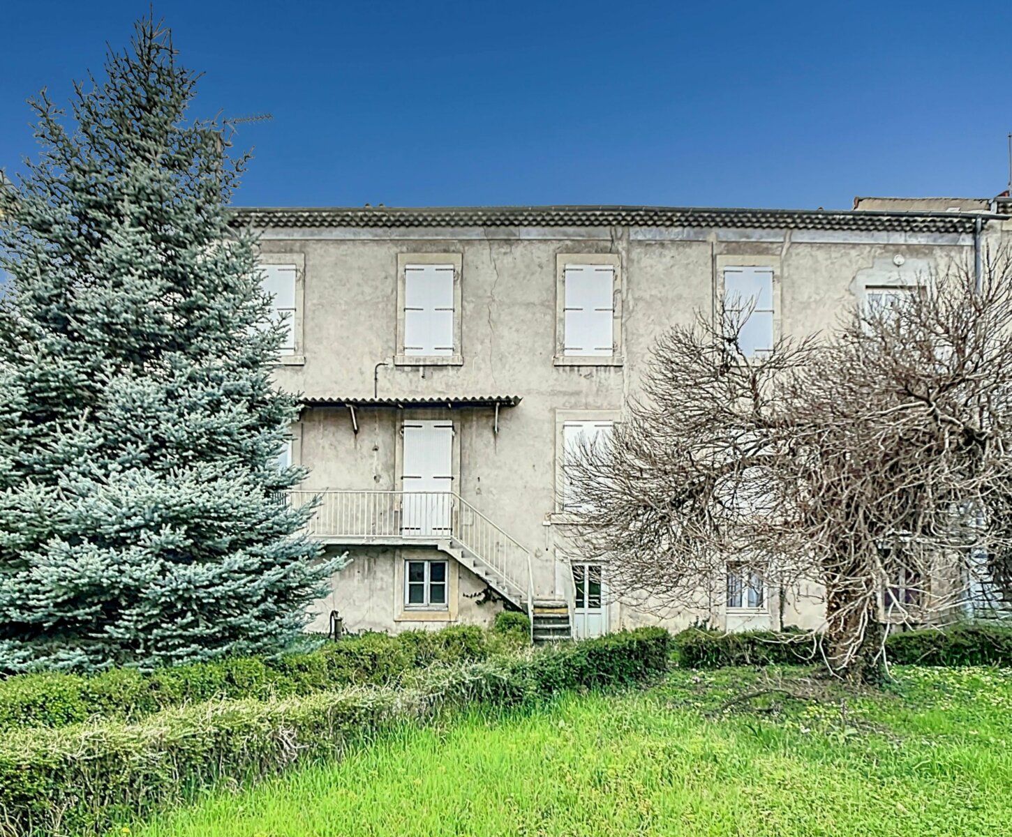 Immeuble à vendre 1 m2 à Tournon-sur-Rhône vignette-2