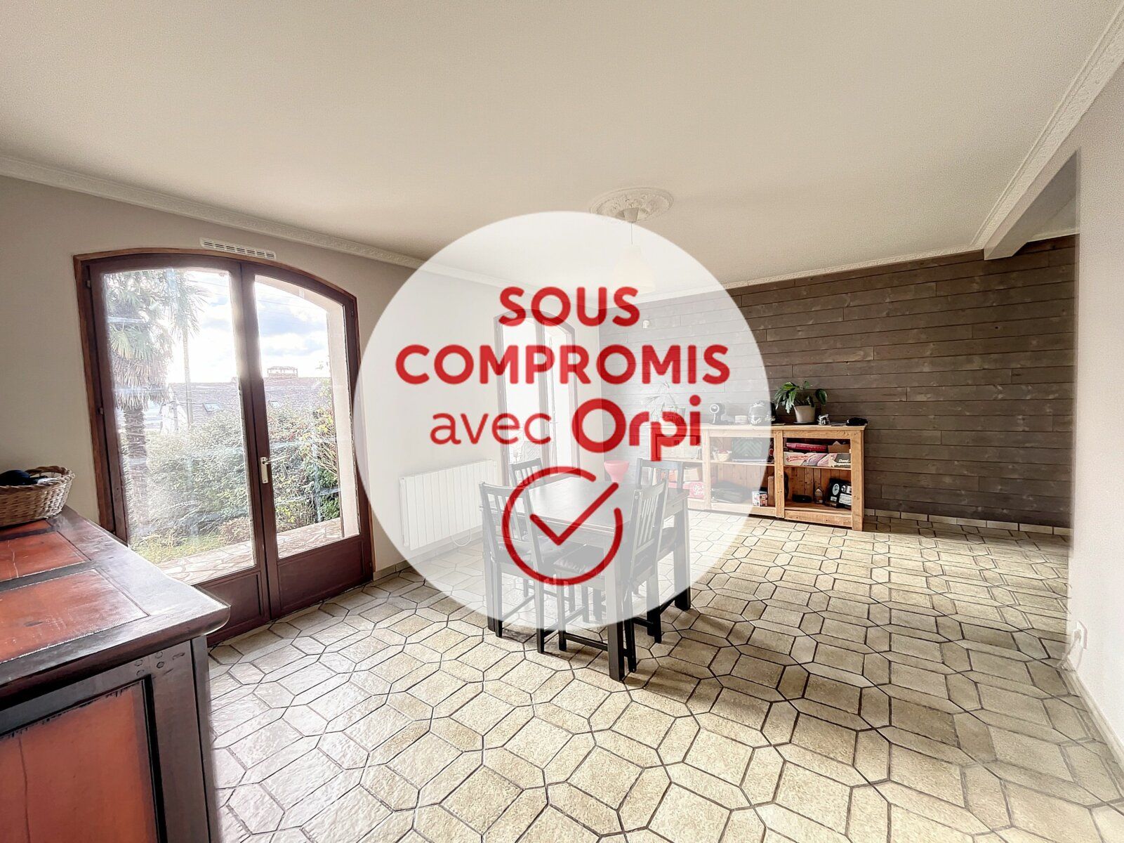 Maison à vendre 5 m2 à Mézy-sur-Seine vignette-1