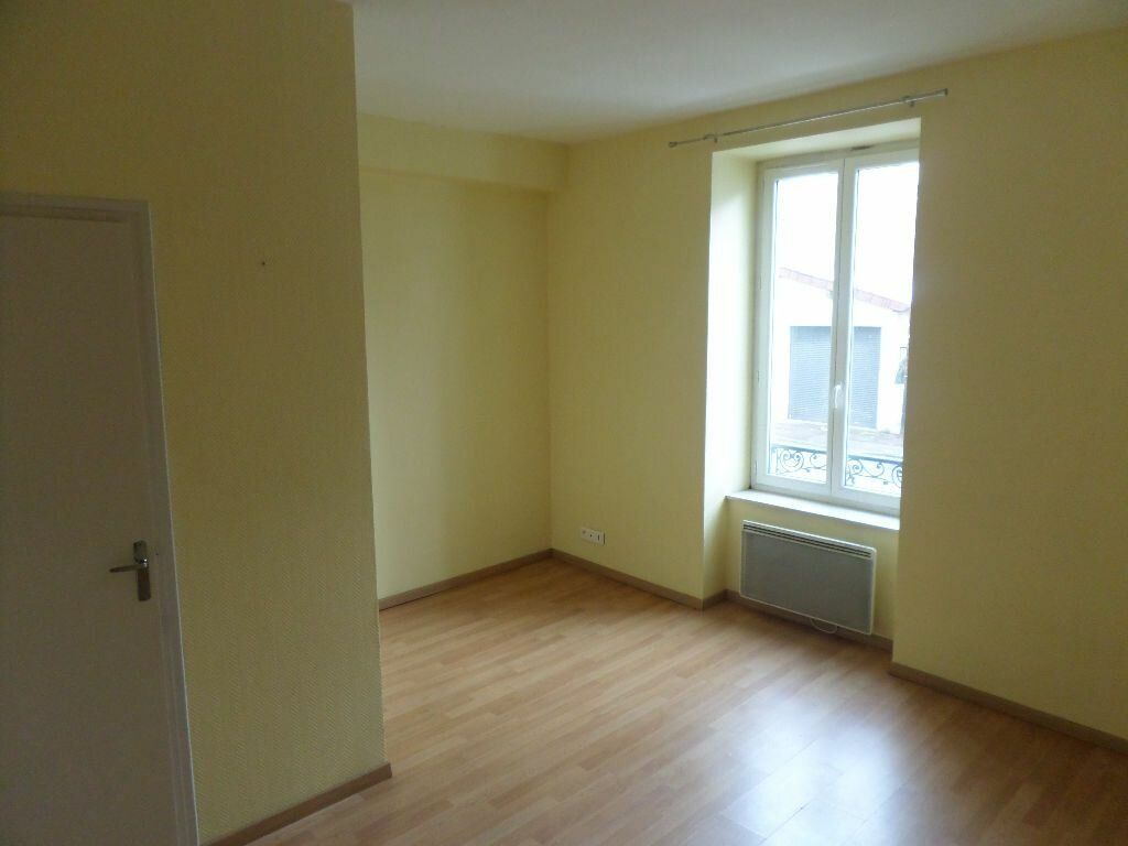 Appartement à louer 2 34m2 à Limoges vignette-2