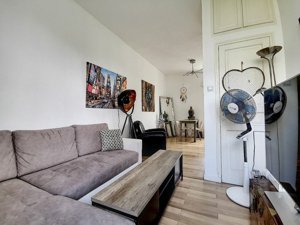 Appartement à vendre 2 40m2 à Saint-Laurent-du-Var vignette-2