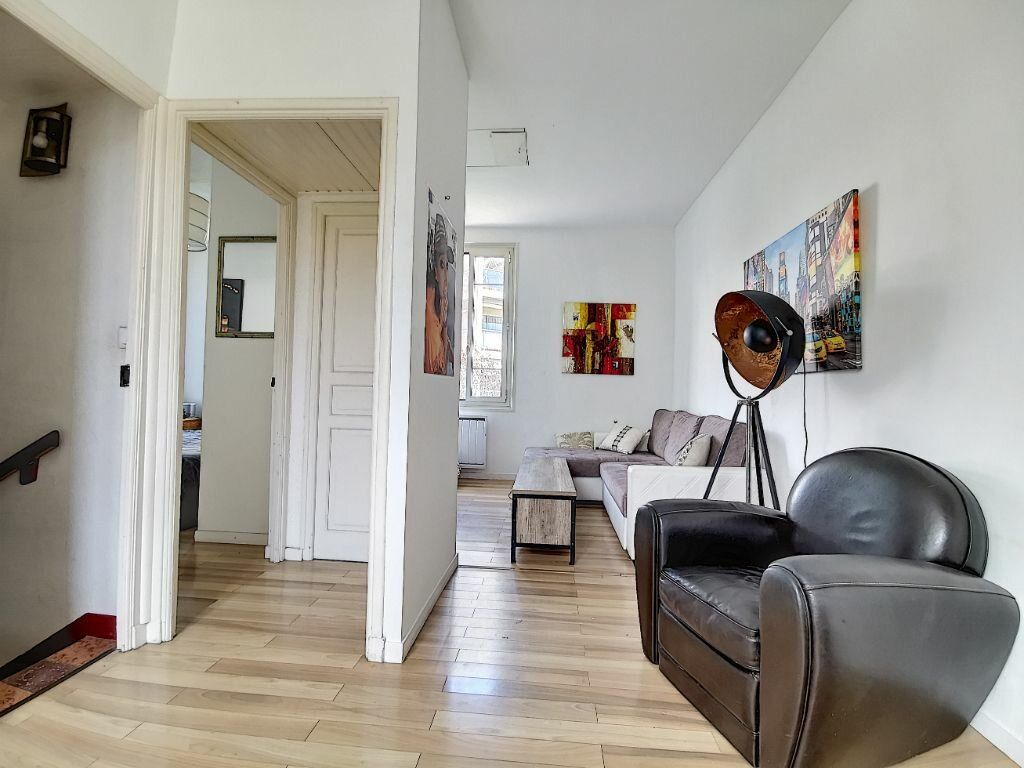Appartement à vendre 2 40m2 à Saint-Laurent-du-Var vignette-1