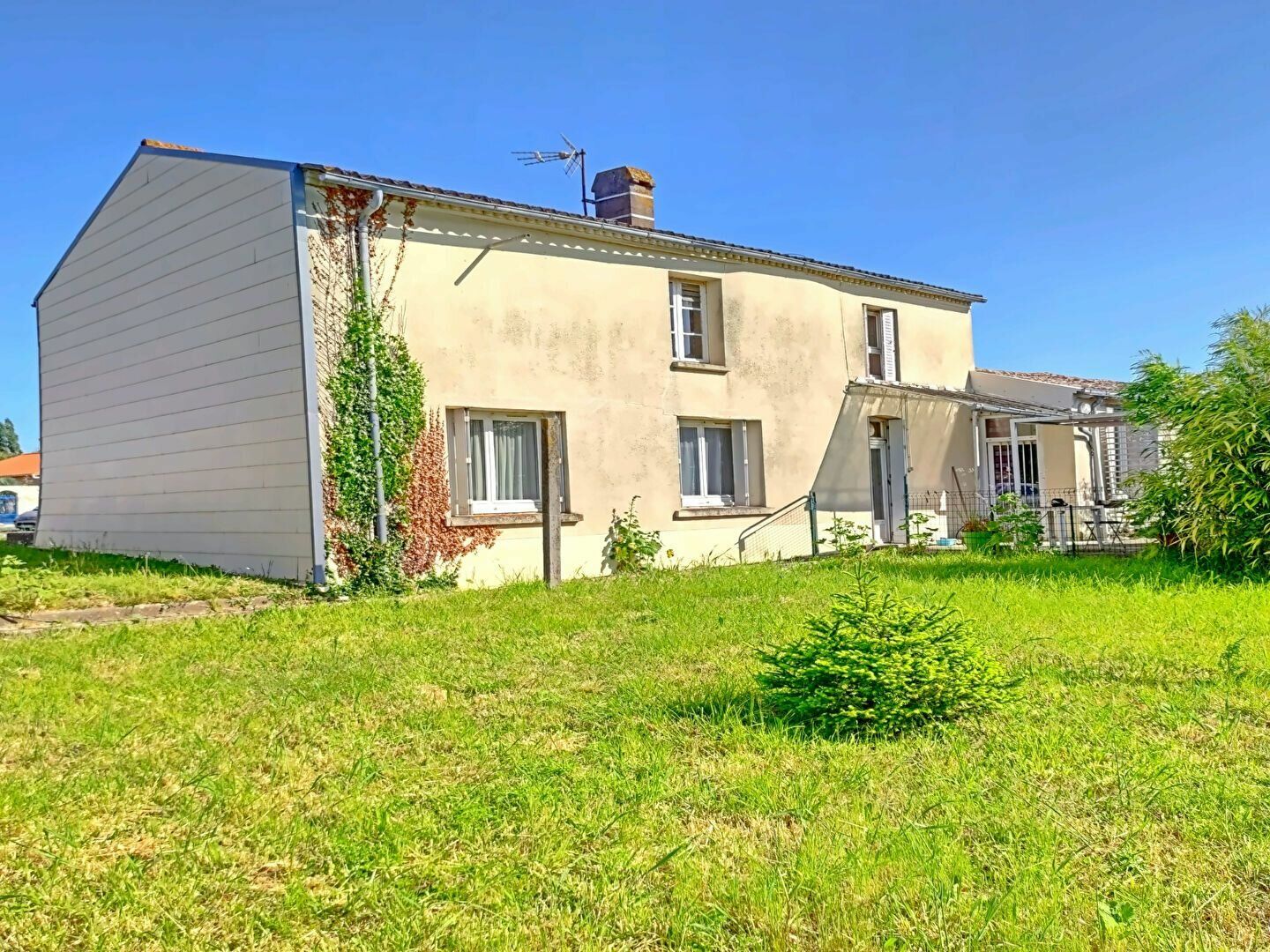 Maison à vendre 3 127m2 à Saint-Léger-sous-Cholet vignette-2