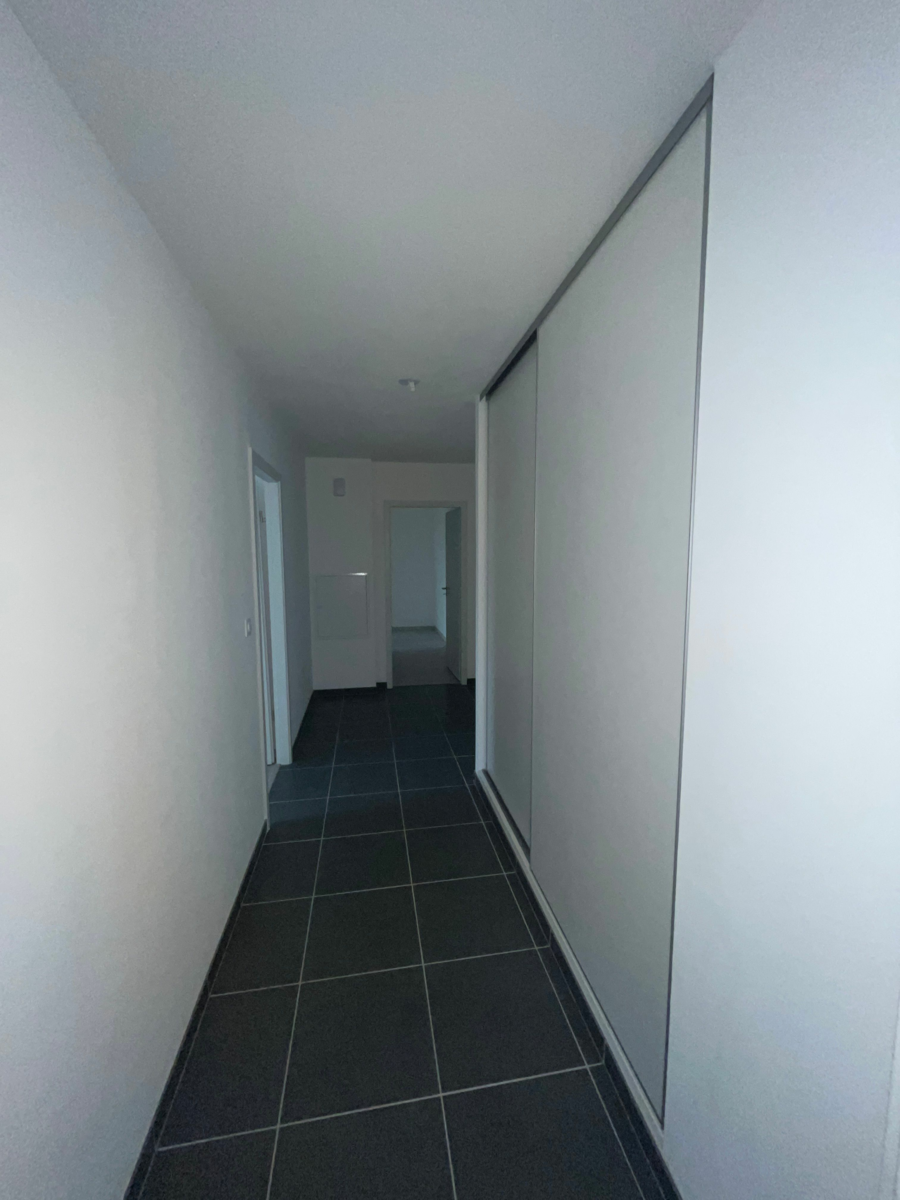 Appartement à louer 4 102.85m2 à Villers-lès-Nancy vignette-11