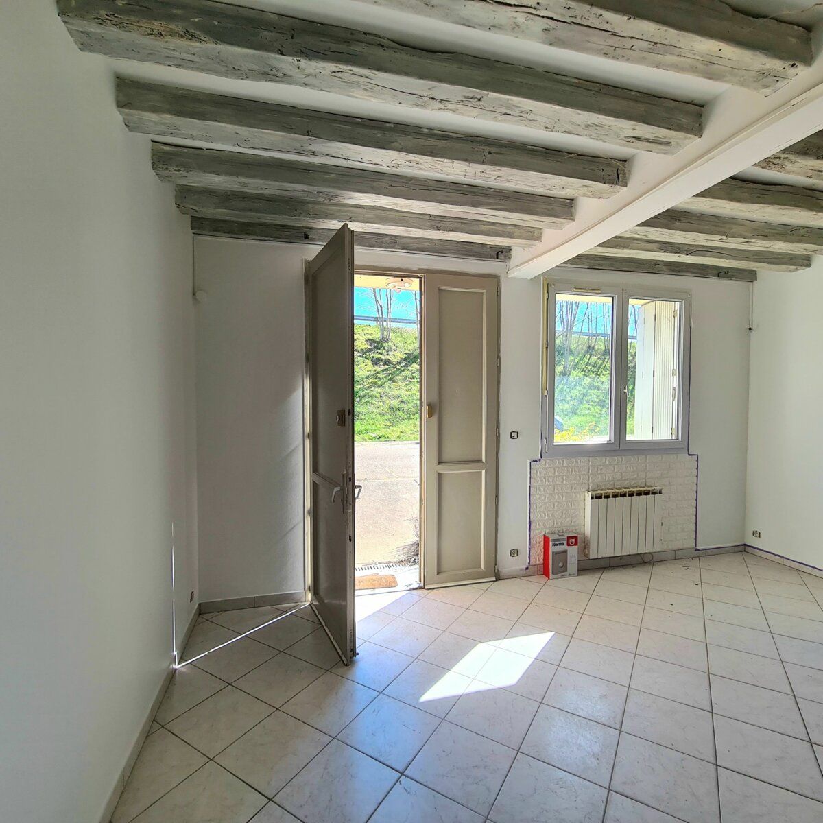 Maison à vendre 4 m2 à Saint-Pryvé-Saint-Mesmin vignette-2