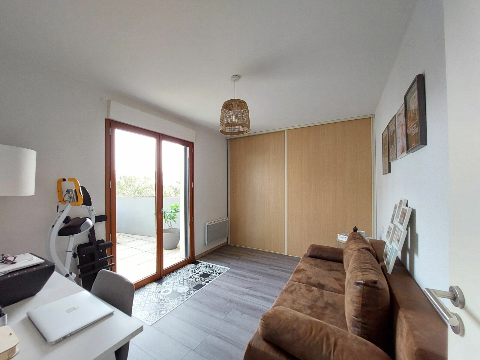 Appartement à vendre 4 101m2 à Saint-Martin-de-Crau vignette-11