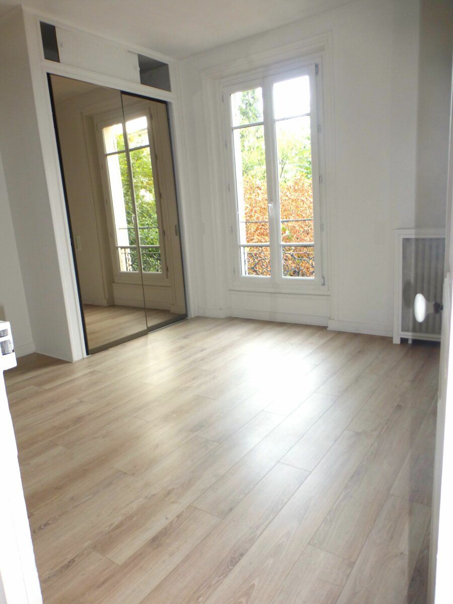 Appartement à louer 3 m2 à Asnières-sur-Seine vignette-8