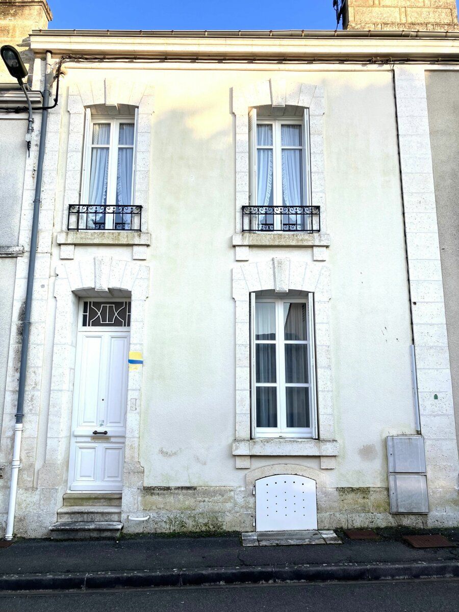 Maison à vendre 7 m2 à Angoulême vignette-1