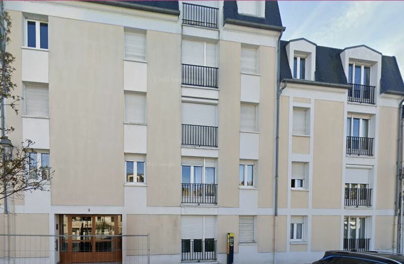Appartement à louer 2 50m2 à Montargis vignette-1