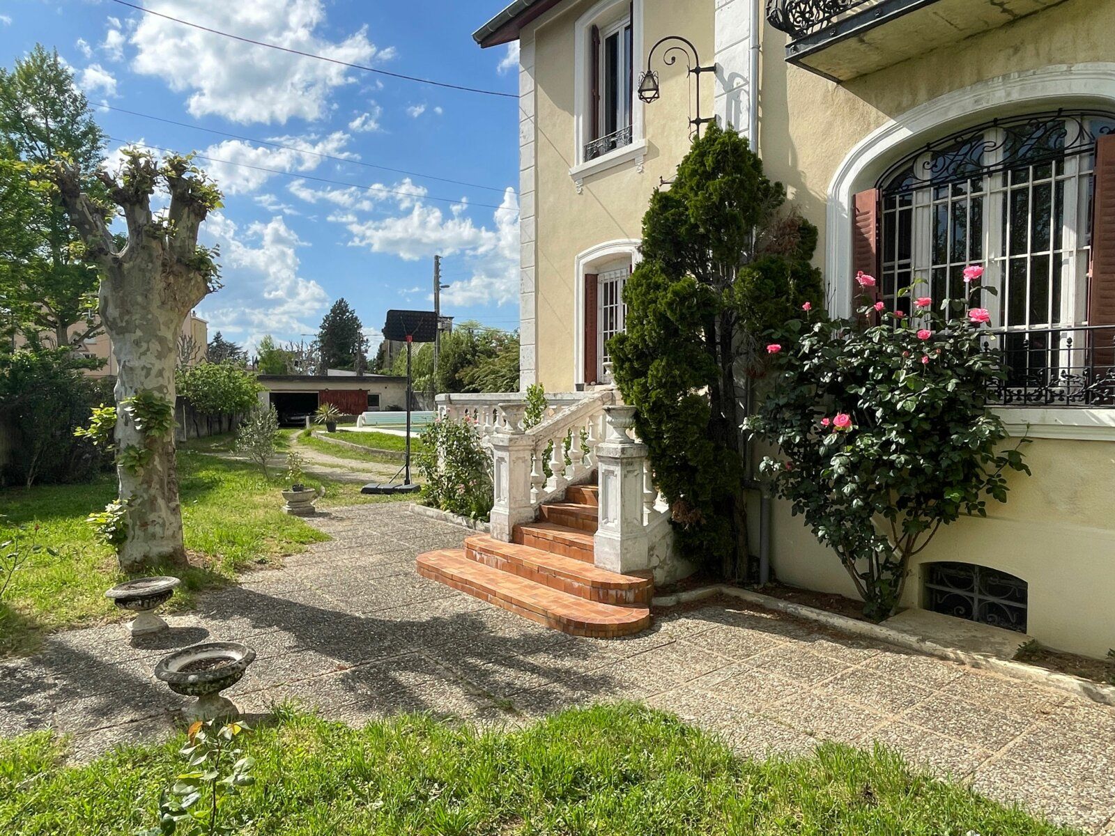 Maison à vendre 7 140m2 à Romans-sur-Isère vignette-2
