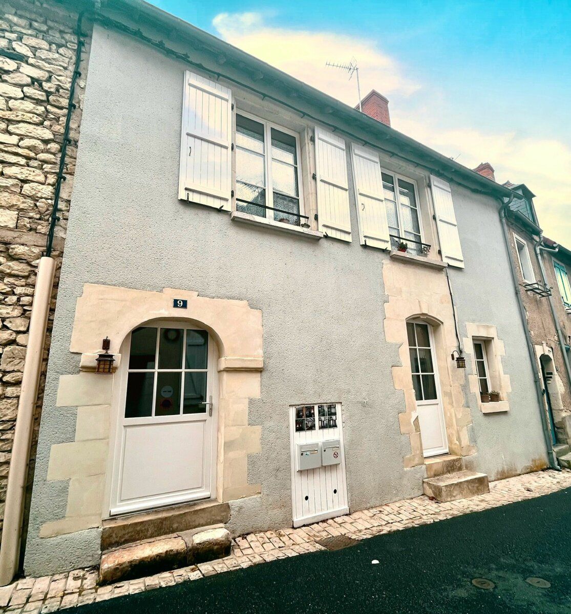 Maison à vendre 4 100m2 à La Roche-Posay vignette-1