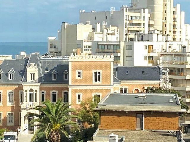 Appartement à vendre 3 105.81m2 à Biarritz vignette-2