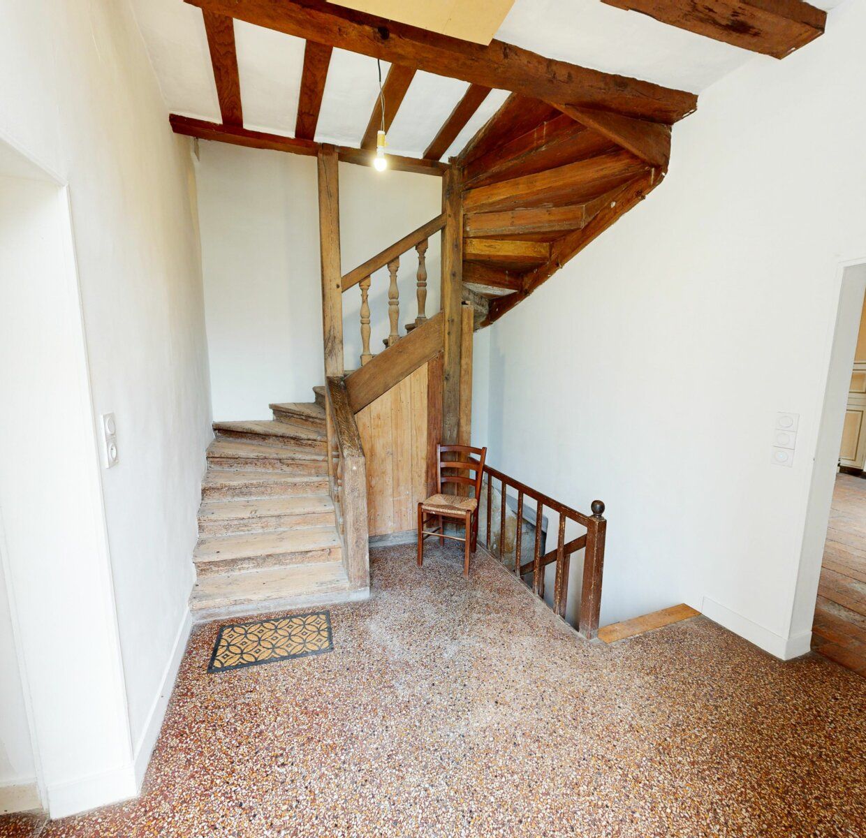 Maison à vendre 3 m2 à Saint-Cyr-en-Bourg vignette-2