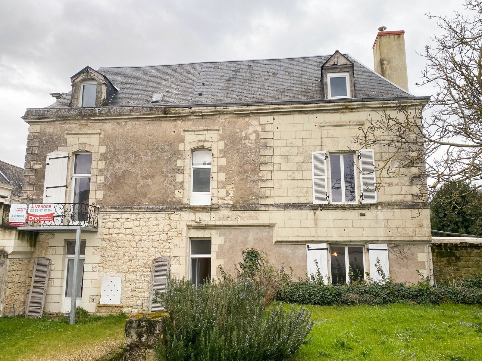Maison à vendre 3 m2 à Saint-Cyr-en-Bourg vignette-1