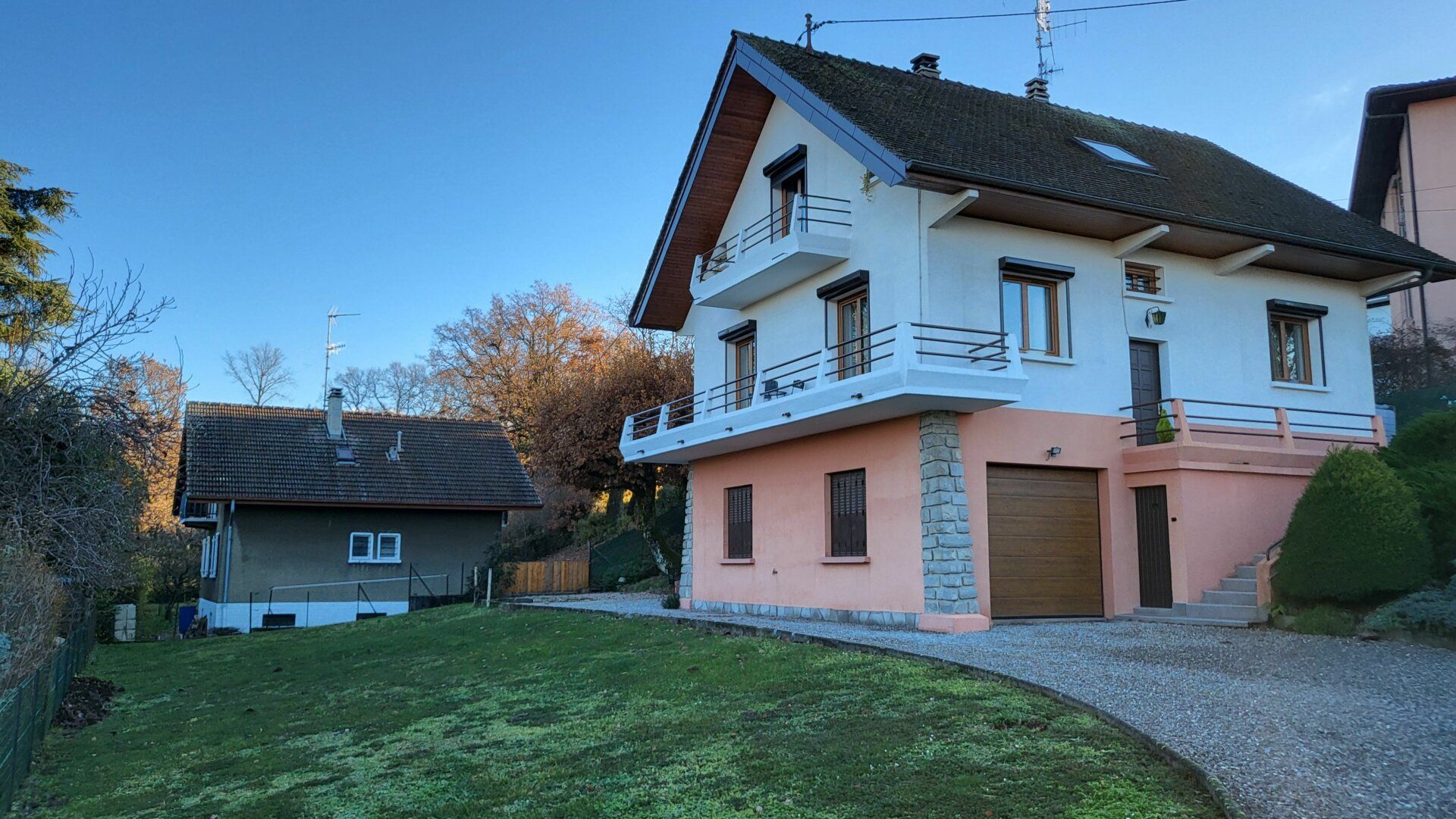 Maison à vendre 5 130m2 à Thonon-les-Bains vignette-1