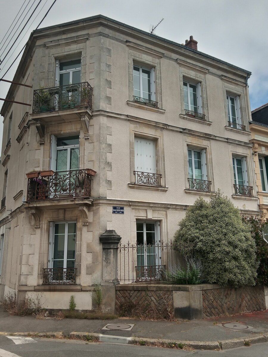 Appartement à louer 1 18.4m2 à Saint-Nazaire vignette-1