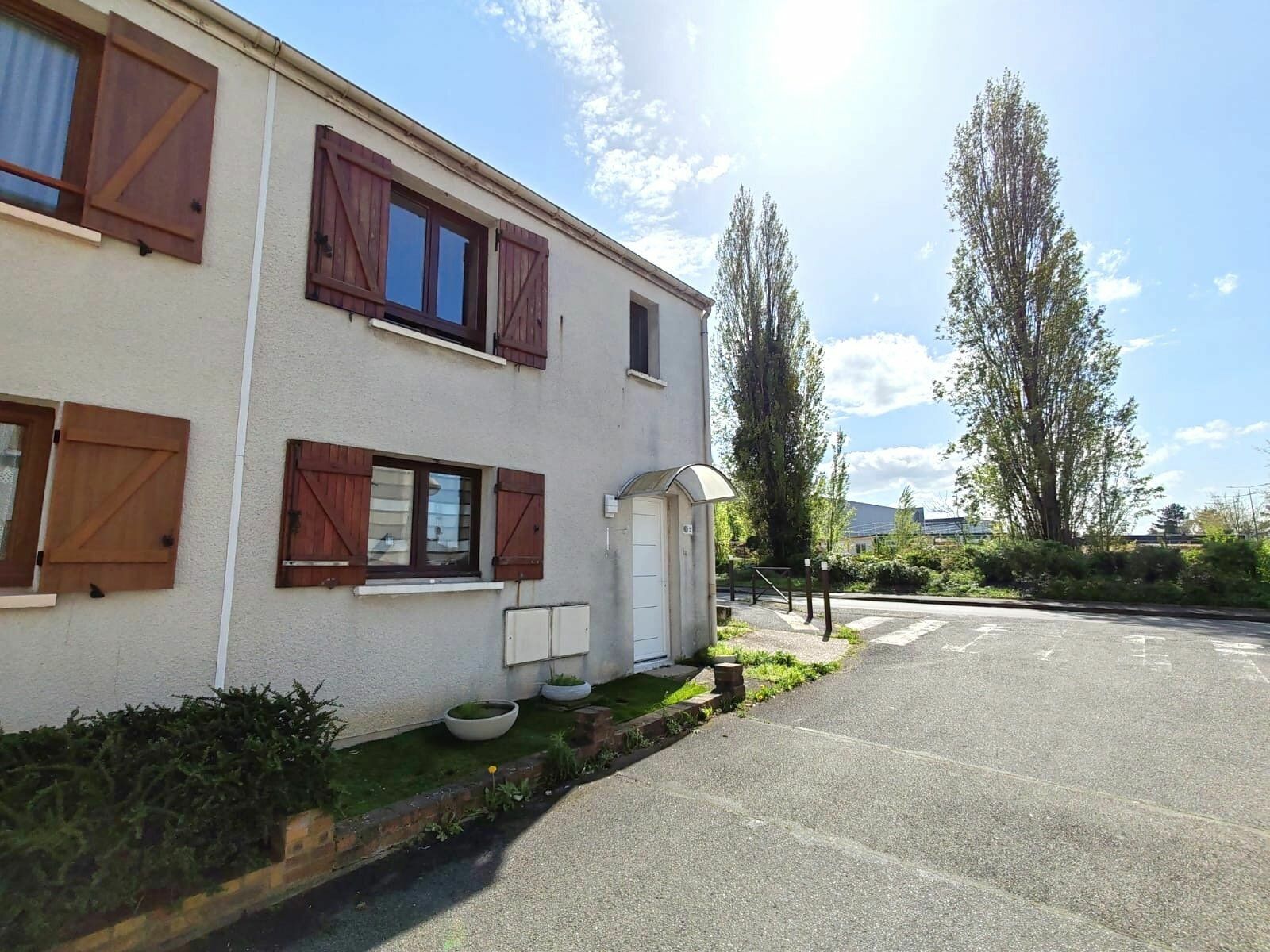 Maison à vendre 4 75m2 à Saint-Ouen-l'Aumône vignette-1