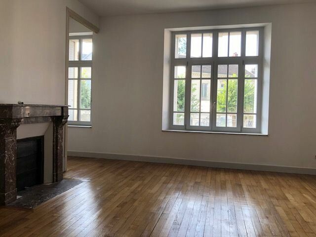 Appartement à louer 2 m2 à Château-Thierry vignette-1