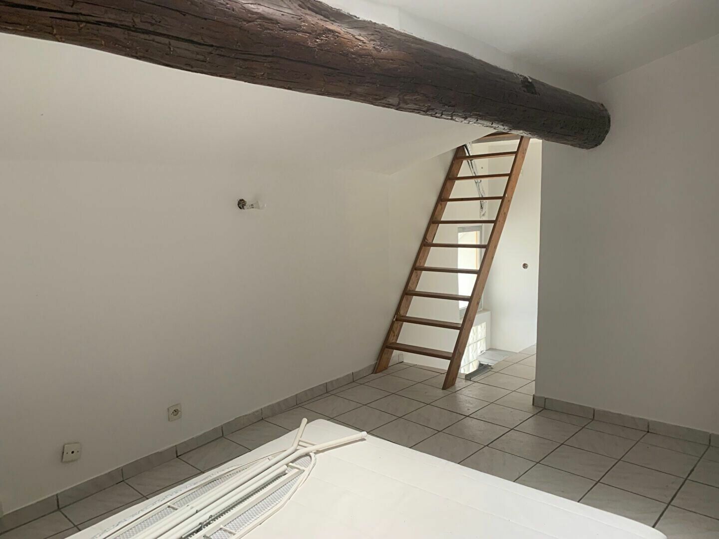 Appartement à vendre 1 m2 à Toulon vignette-4
