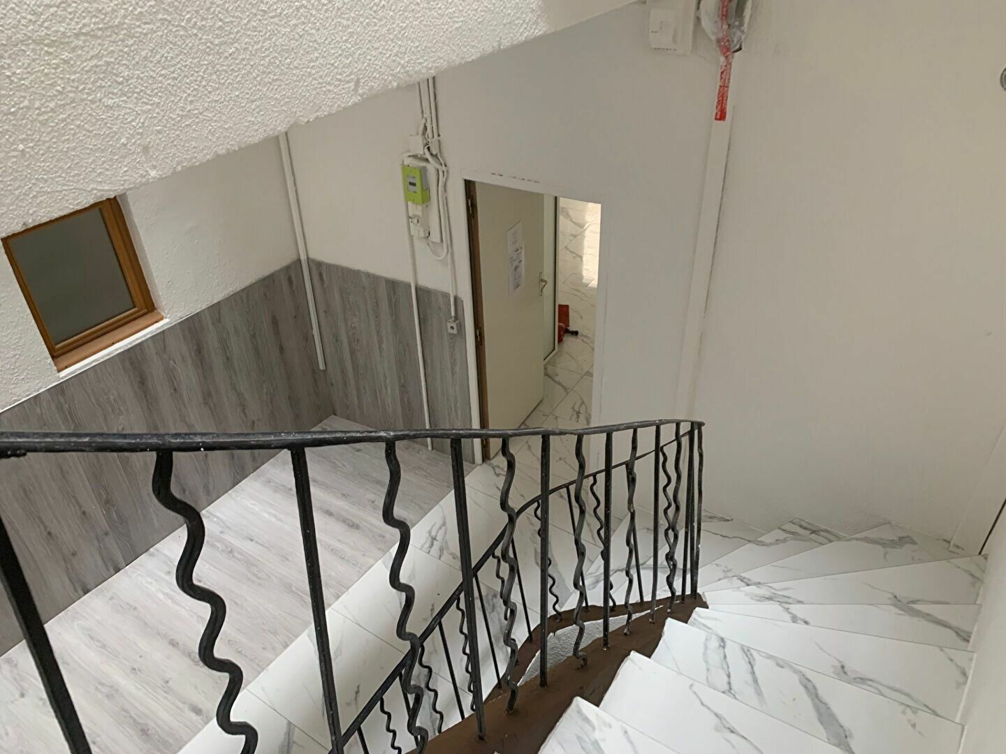 Appartement à vendre 1 m2 à Toulon vignette-3