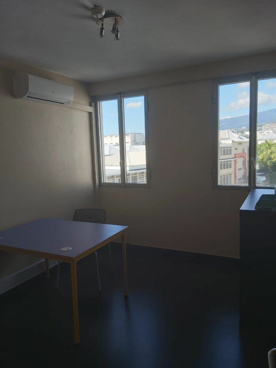 Appartement à vendre 3 57.15m2 à Saint-Denis vignette-5