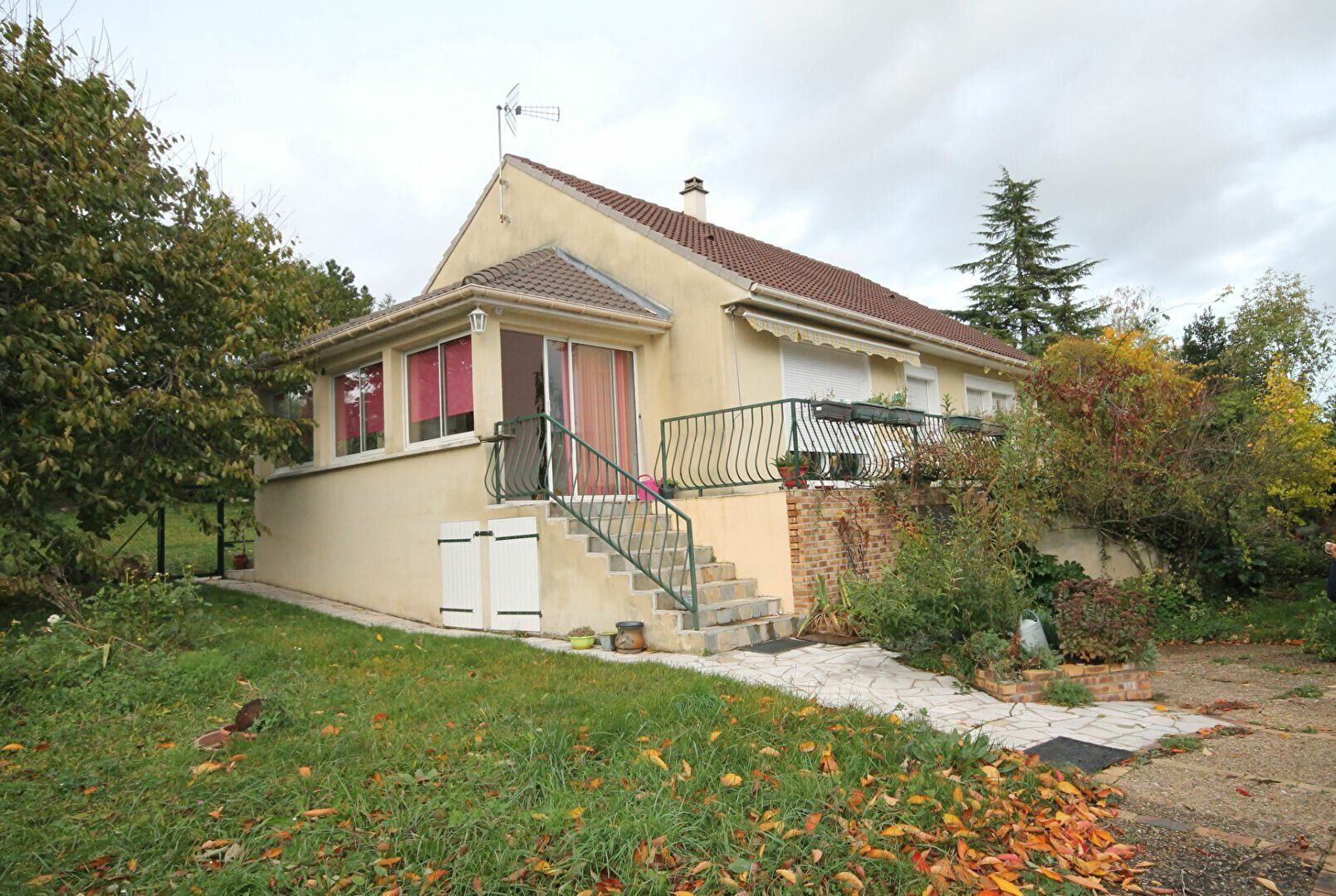 Maison à vendre 5 0m2 à Mézy-sur-Seine vignette-1