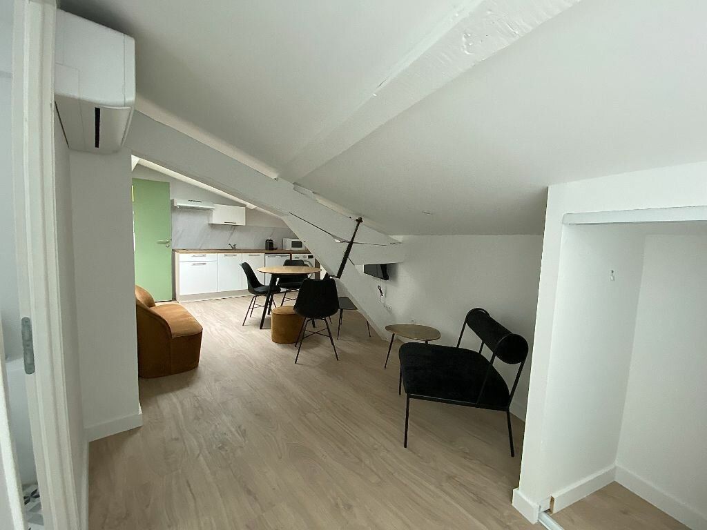 Appartement à louer 1 13.3m2 à Toulouse vignette-2