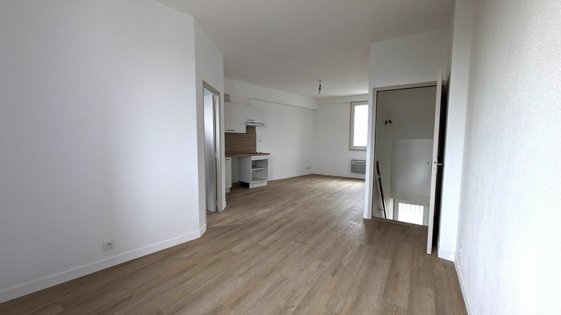 Appartement à louer 1 m2 à Rodez vignette-4