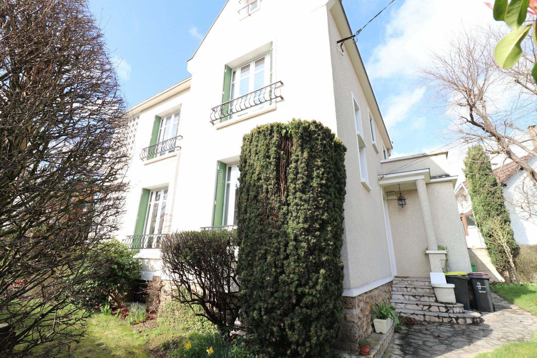 Maison à vendre 4 123.47m2 à Savigny-sur-Orge vignette-1