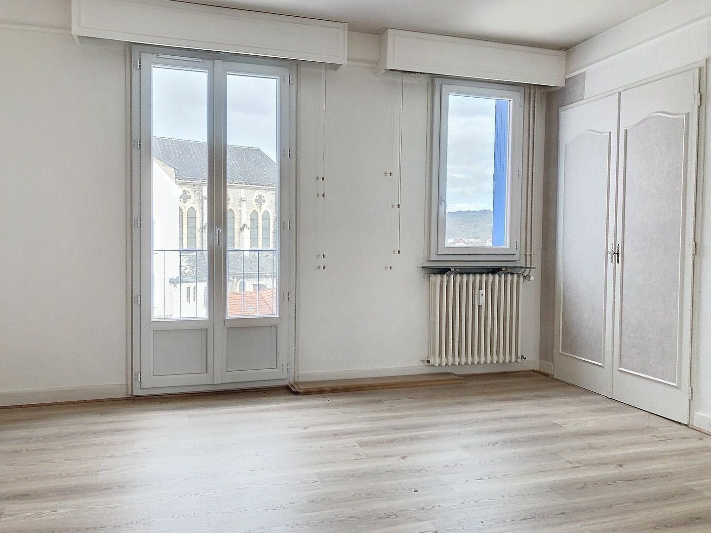 Appartement à vendre 2 60m2 à Montluçon vignette-3