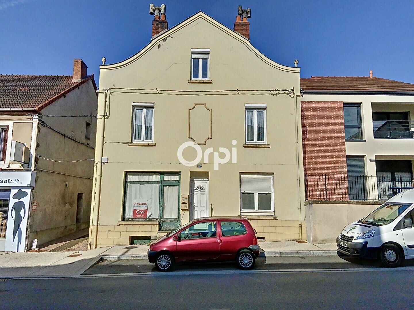 Maison à vendre 4 140m2 à Saint-Éloy-les-Mines vignette-1