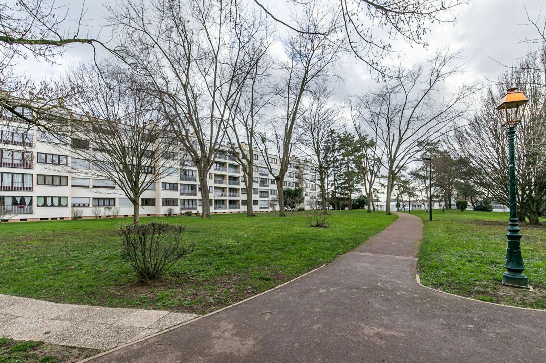 Appartement à vendre 3 61m2 à Chennevières-sur-Marne vignette-1