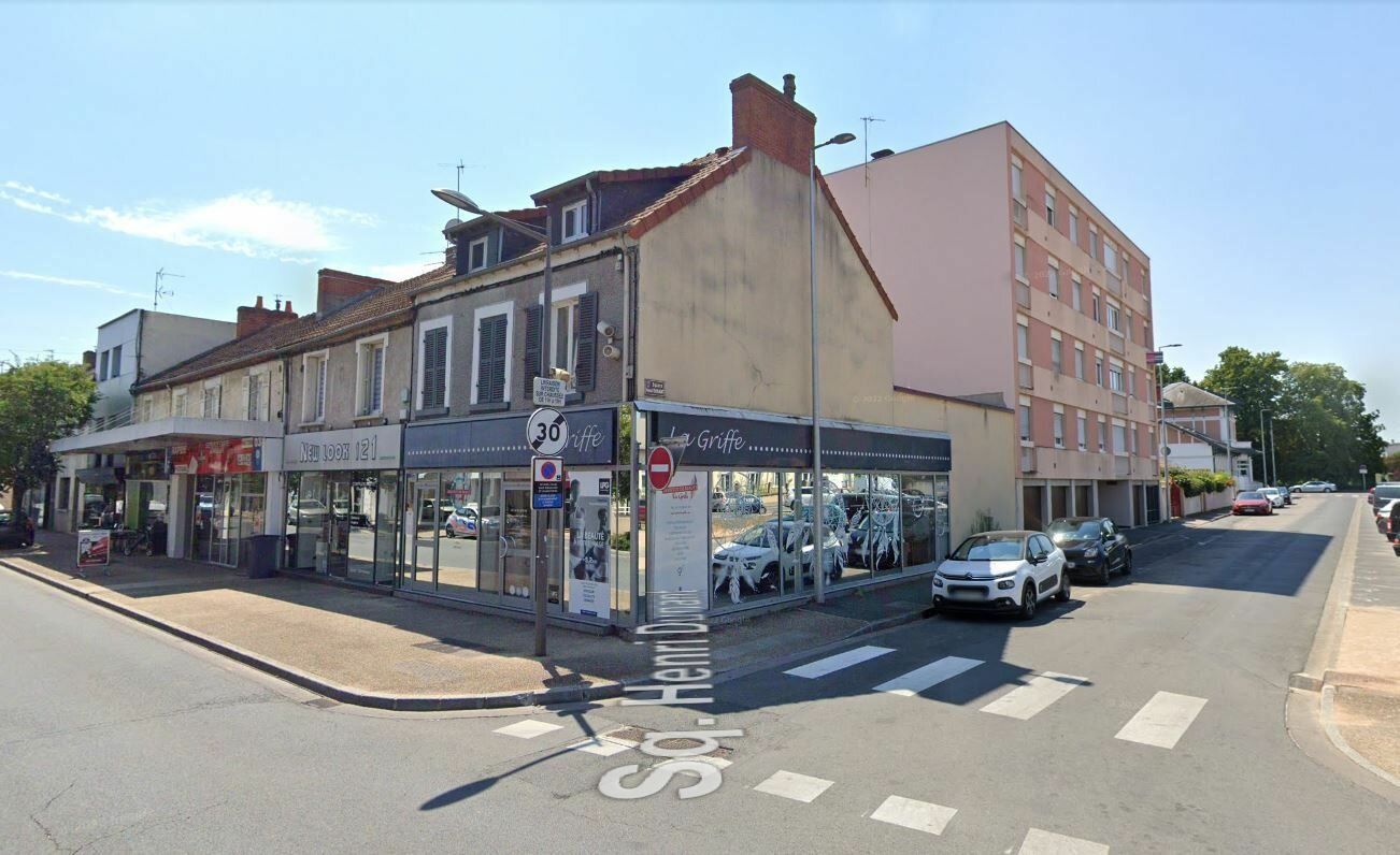 Immeuble à vendre 2 m2 à Montluçon vignette-1