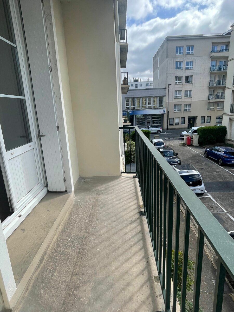 Appartement à louer 4 103.6m2 à Le Havre vignette-3