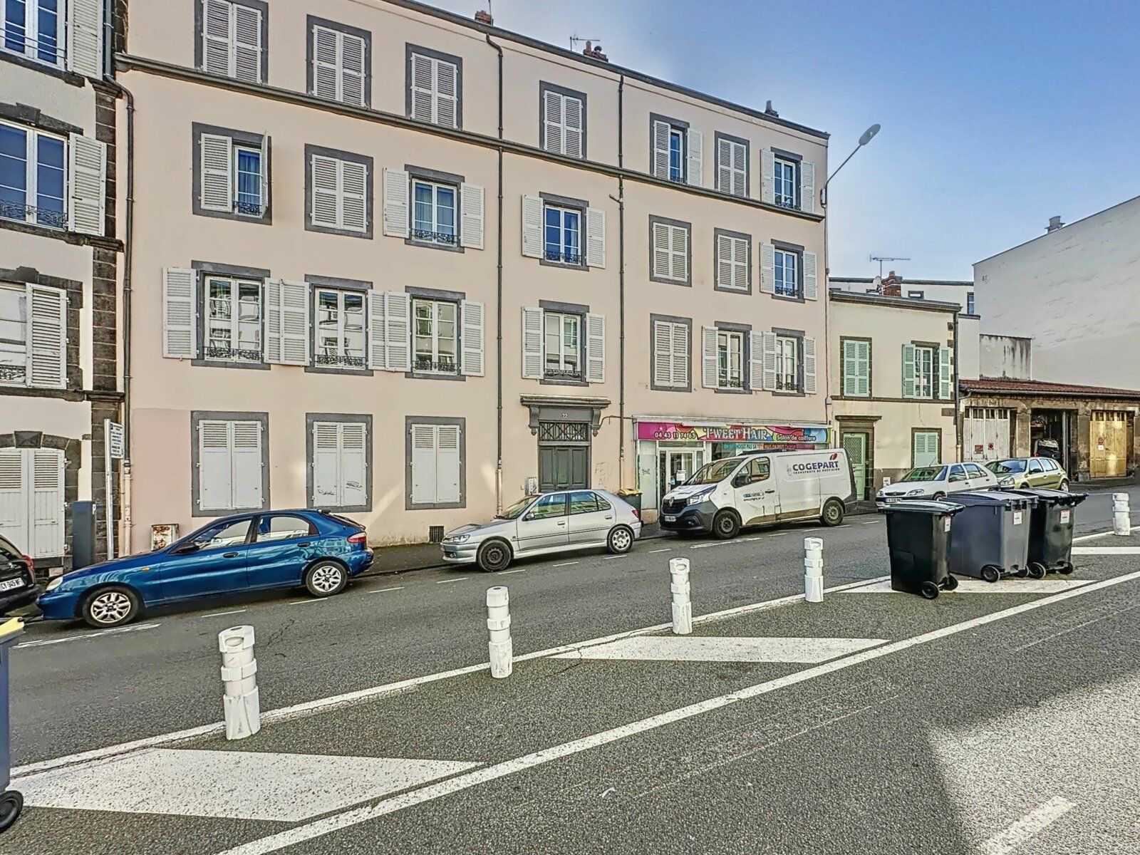 Appartement à vendre 2 101m2 à Clermont-Ferrand vignette-4