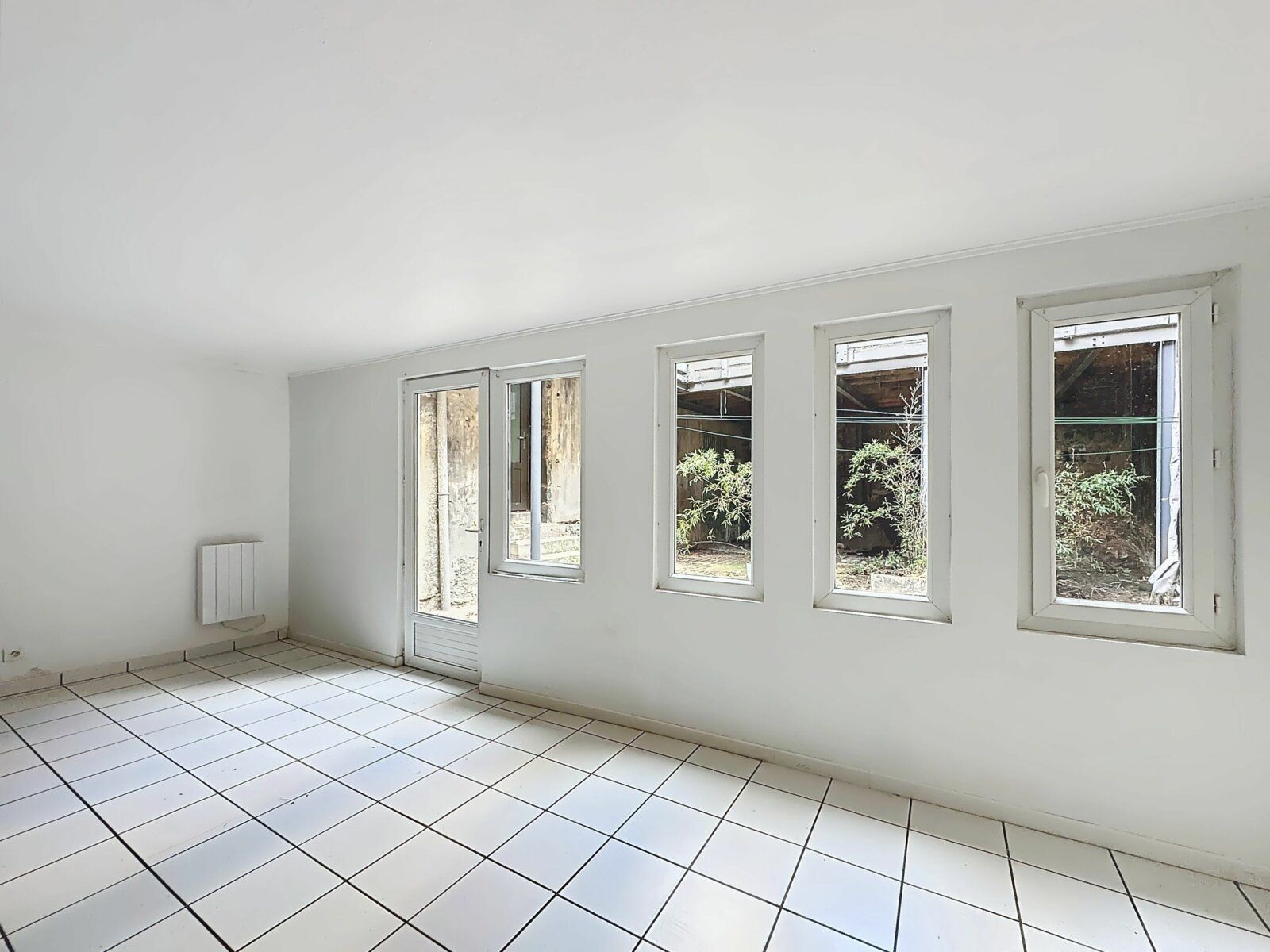 Appartement à vendre 2 101m2 à Clermont-Ferrand vignette-2