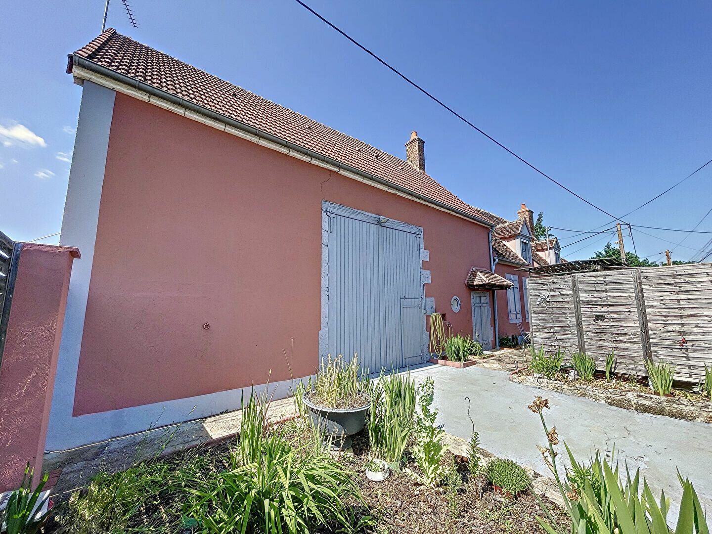Maison à vendre 6 126m2 à Saint-Pierre-les-Étieux vignette-2