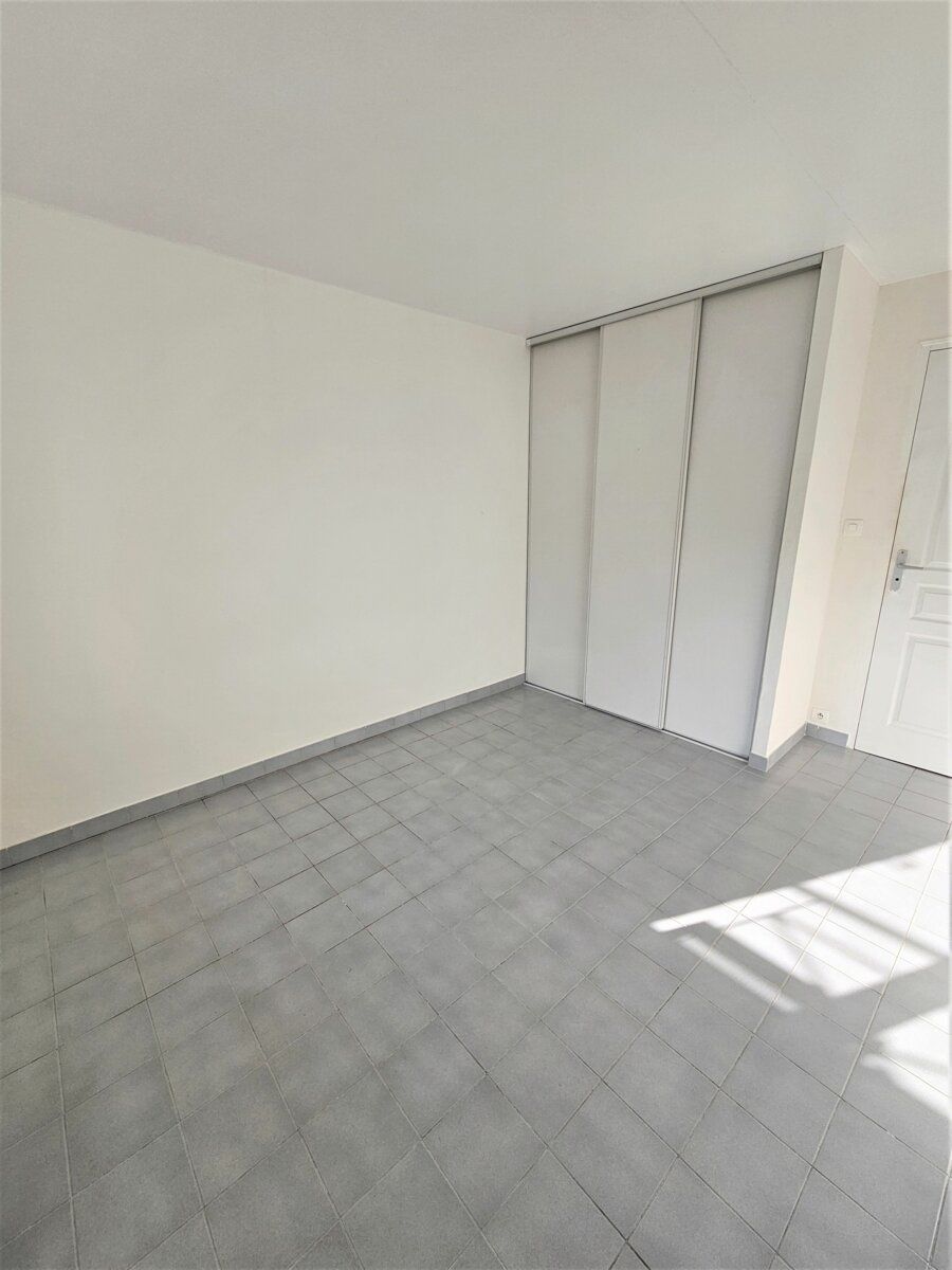 Appartement à vendre 3 64.7m2 à Saint-Germain-lès-Arpajon vignette-11