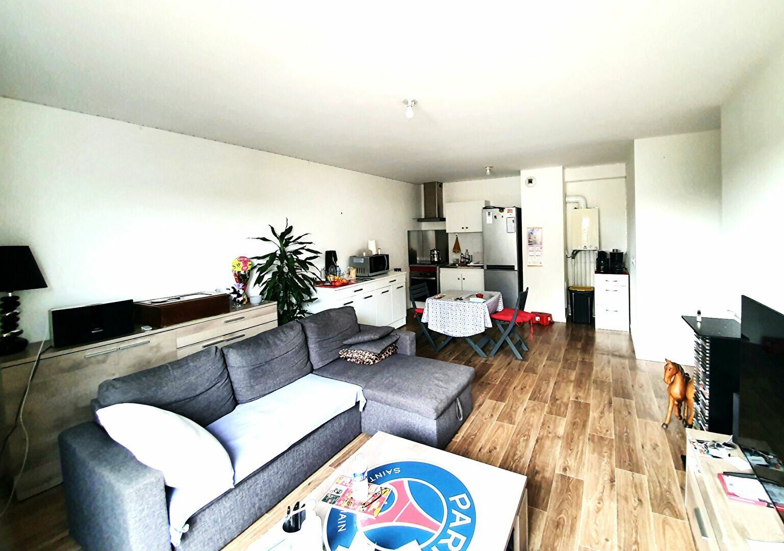 Appartement à vendre 3 65.9m2 à Brie-Comte-Robert vignette-2
