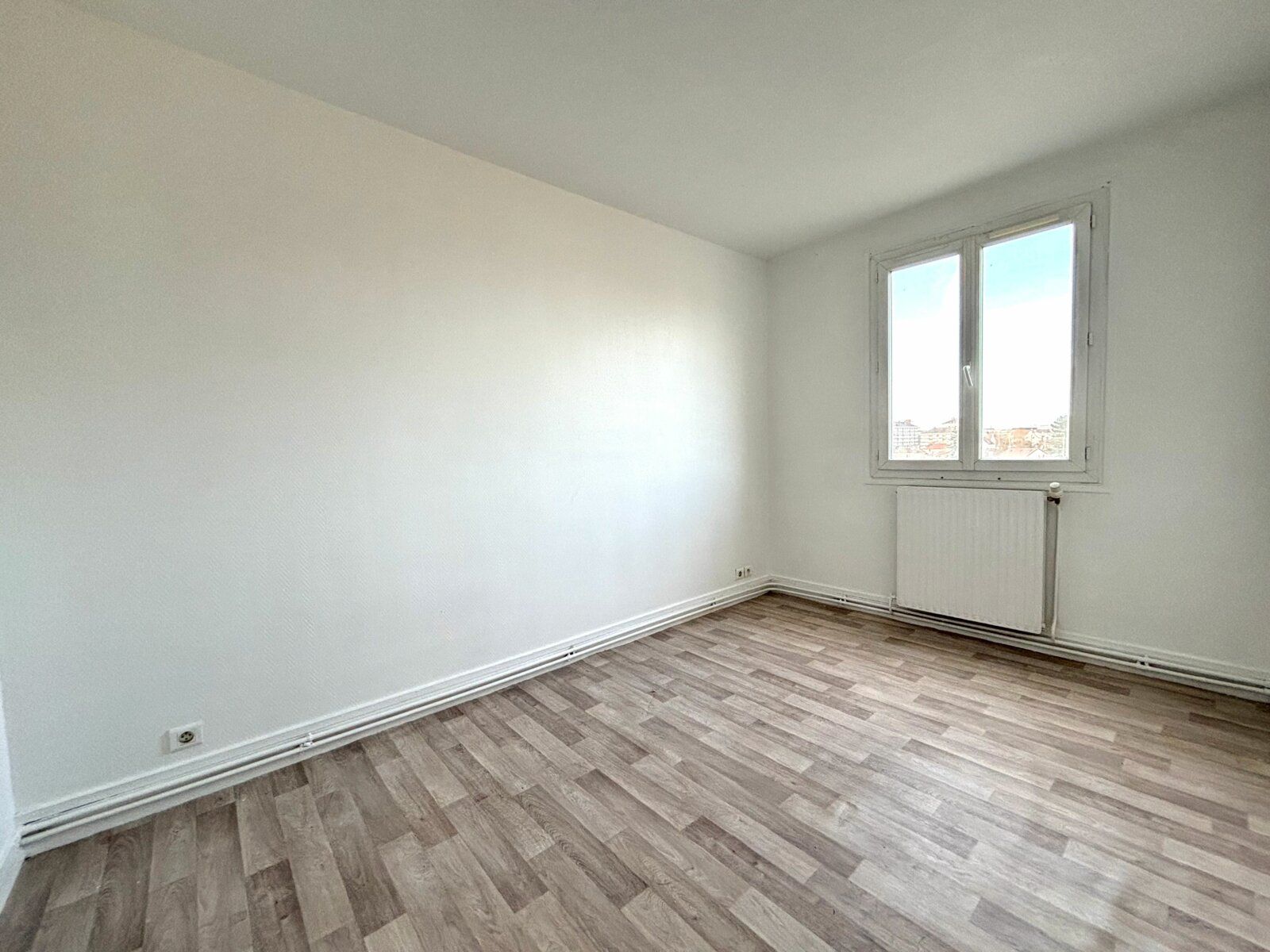 Appartement à vendre 3 63.99m2 à Compiègne vignette-6
