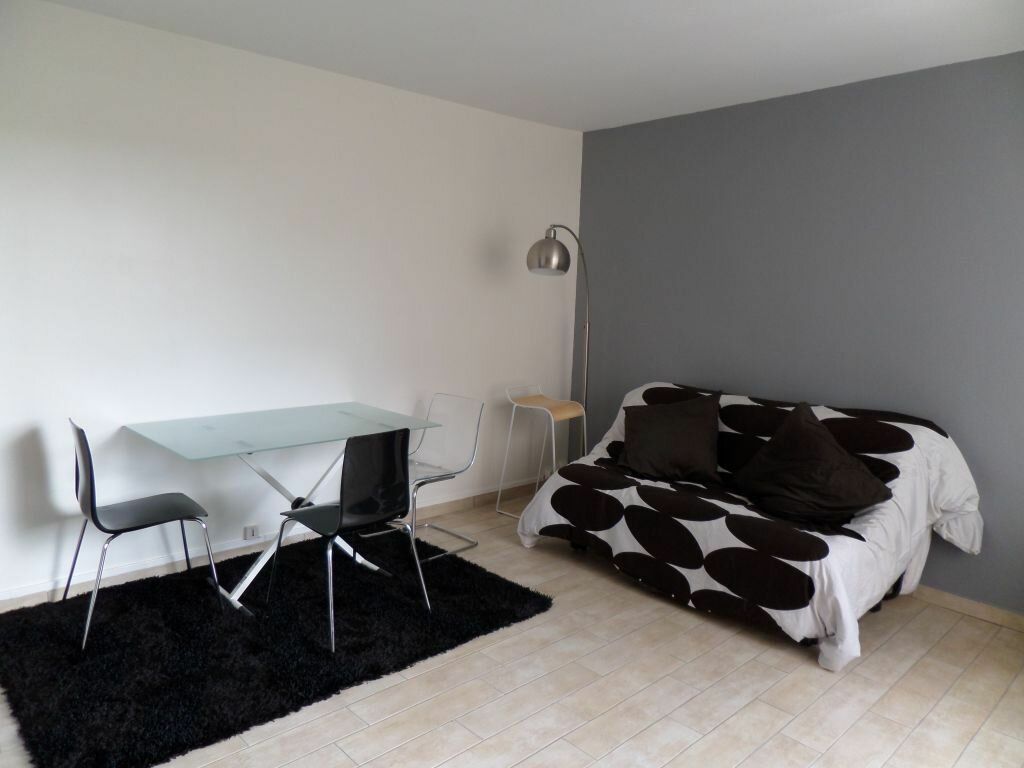 Appartement à louer 1 30m2 à Limoges vignette-1