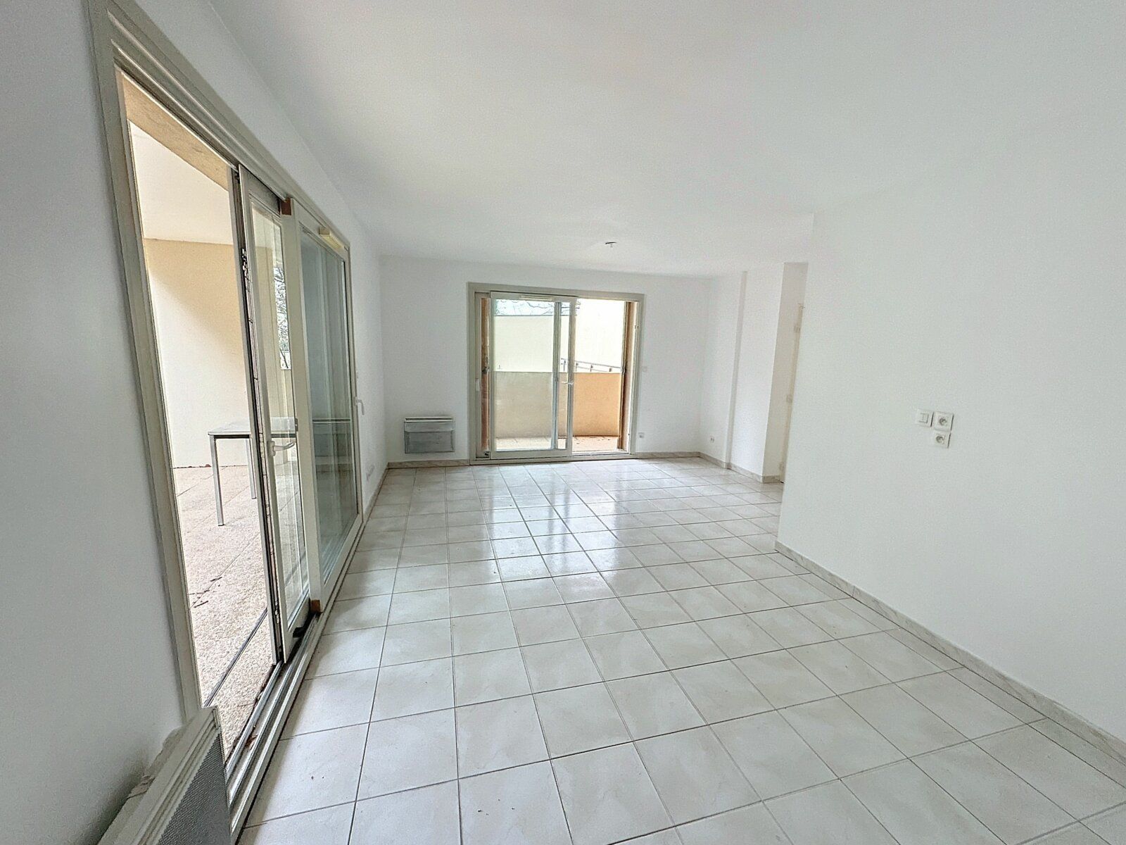 Appartement à vendre 3 62m2 à Montfavet - Avignon vignette-5