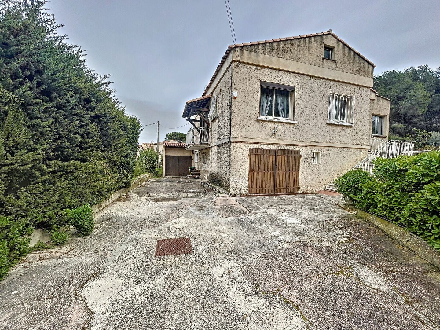 Maison à vendre 5 150m2 à Châteauneuf-les-Martigues vignette-1