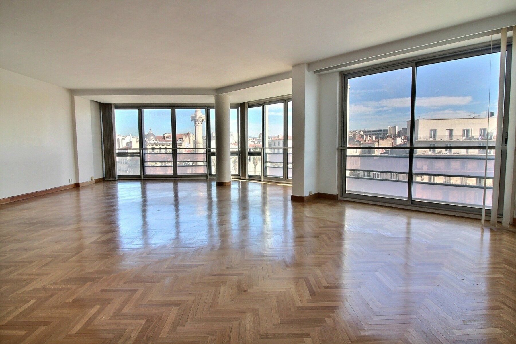 Appartement à vendre 4 150m2 à Marseille 6 vignette-3